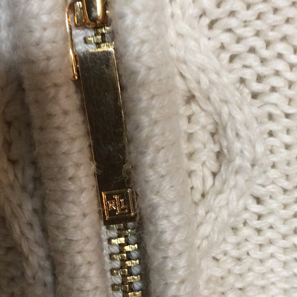 Ralph Lauren 1/4 zip cable knit sweater - Picture 3 of 5